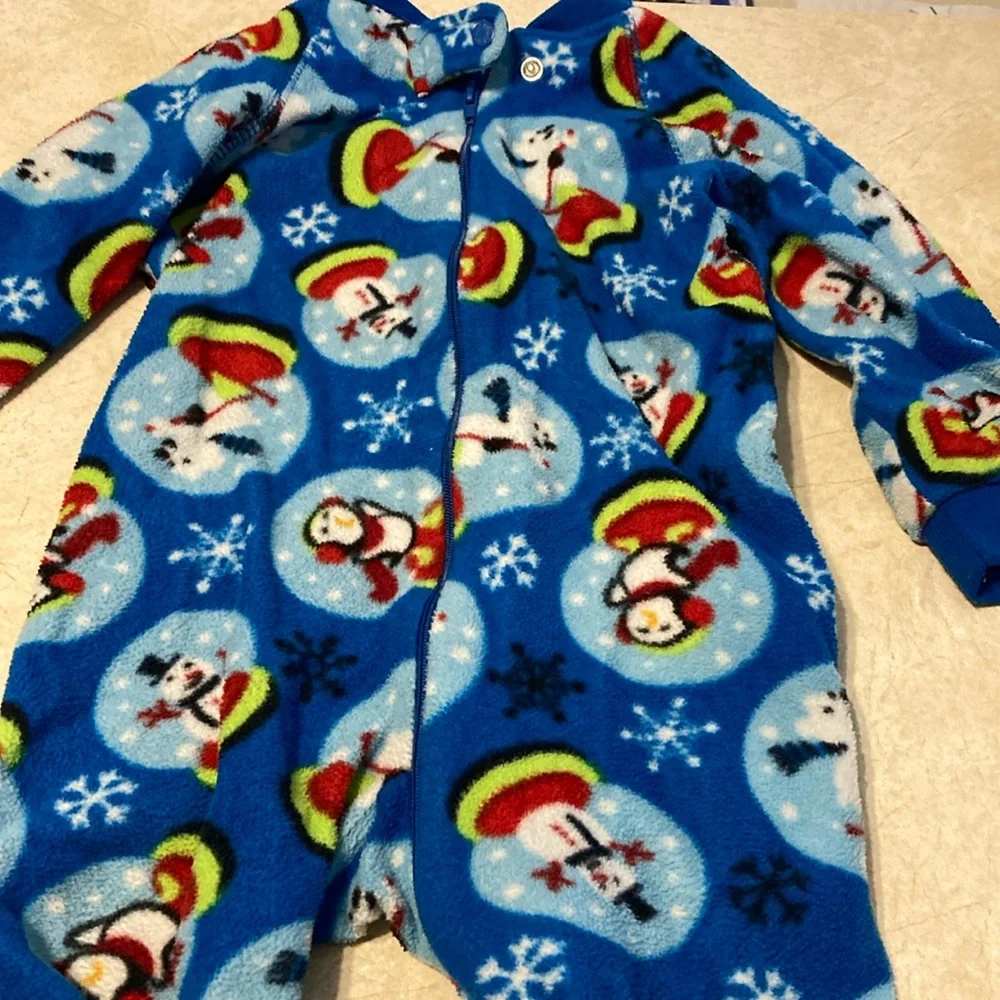 Fleece snowman pjs pair
